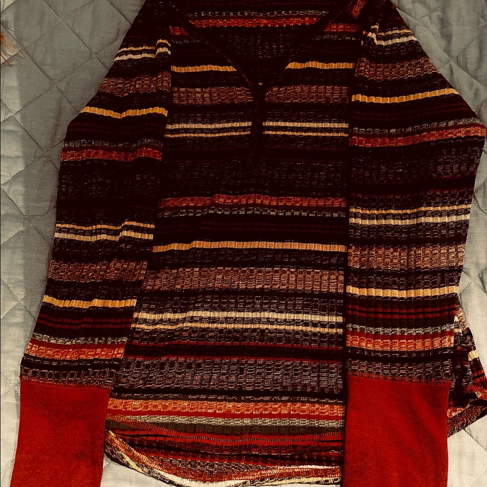 No Boundaries Long sleeved striped shirt, V neck with small buttons; XXL/2XG